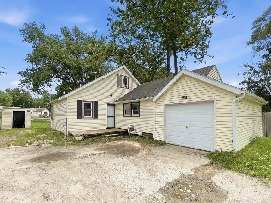 616 Fairview Avenue, South Beloit, IL 61080 - #2