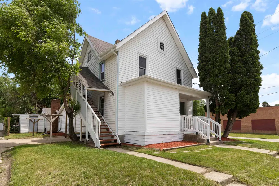 135 S 8th Street, South Beloit, IL 61080 - #2