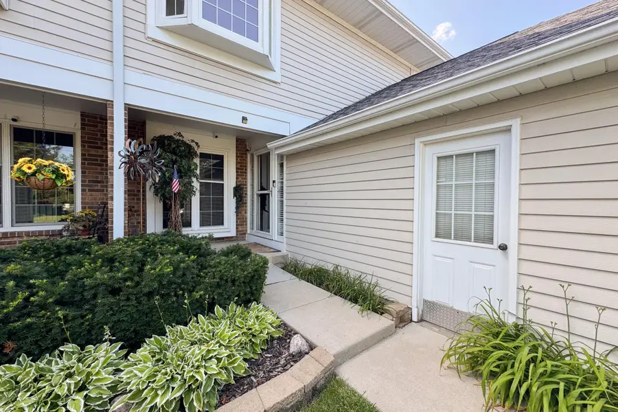 836 Golf Course Road, Crystal Lake, IL 60014 - #2