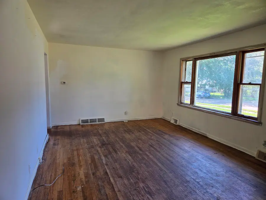 3220 Montrose Avenue, Rockford, IL 61101 - #3