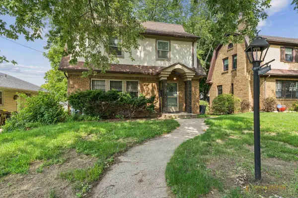 706 N Rockford Avenue, ROCKFORD, IL 61107
