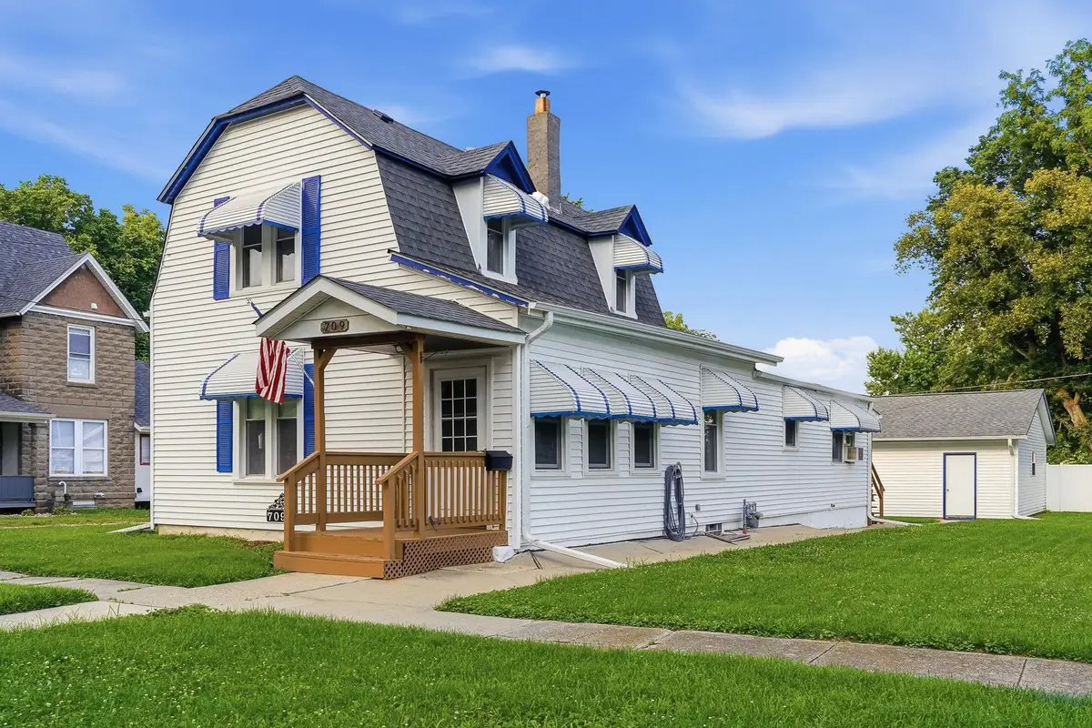 709 S 2nd Street, Oregon, IL 61061 - #1