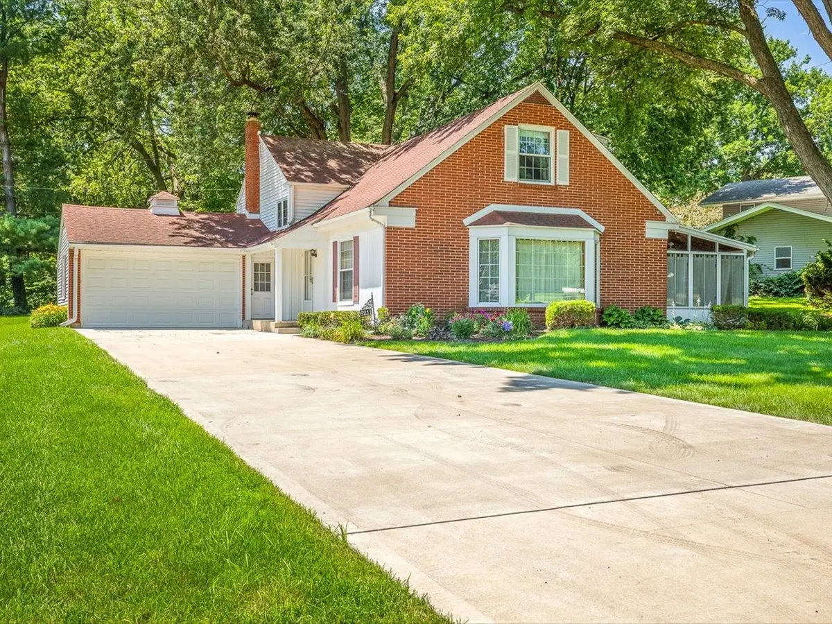 6211 Columbine Boulevard, Rockford, IL 61108 - #1