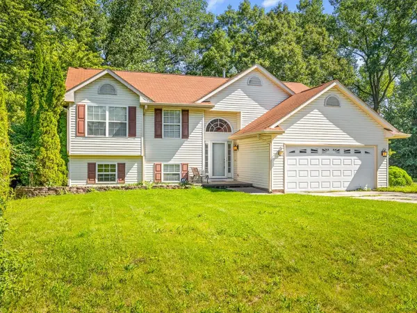 212 NE Rochester Road, POPLAR GROVE, IL 61065