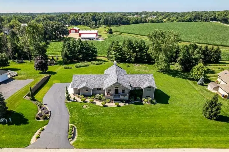 7887 CANTERBURY RIDGE, South Beloit, IL 61080 - #2