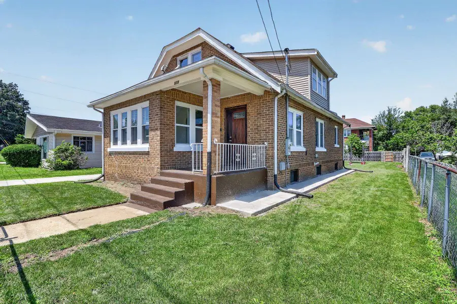 1119 Montague Street, Rockford, IL 61102 - #3