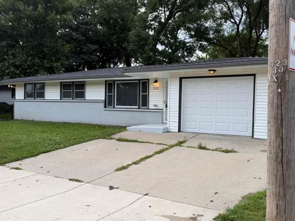 1206 Harlem Road, MACHESNEY PARK, IL 61115