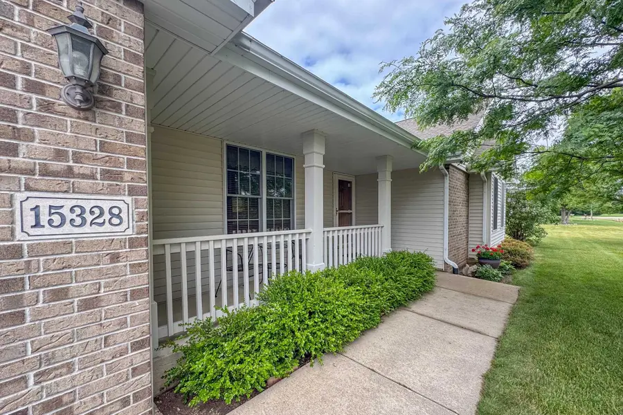 15328 WEDGEWOOD DR, South Beloit, IL 61080 - #2