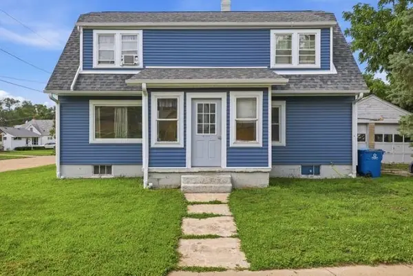1723 4th Street, DIXON, IL 61021