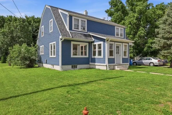 1723 4th Street, Dixon, IL 61021 - #2