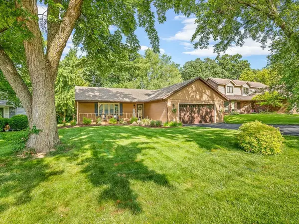 102 NE Centralia Place, POPLAR GROVE, IL 61065
