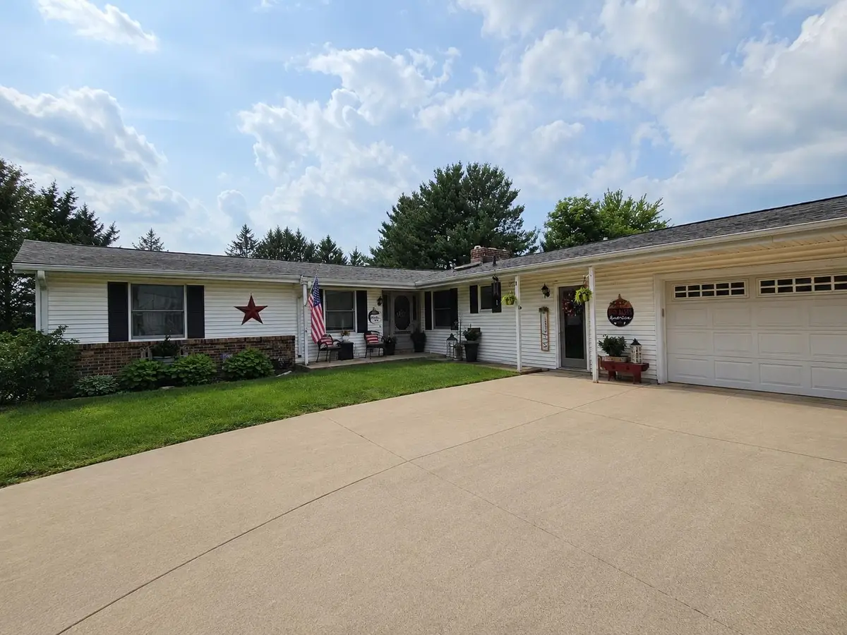 520 N Bruce Street, Lanark, IL 61046 - #1