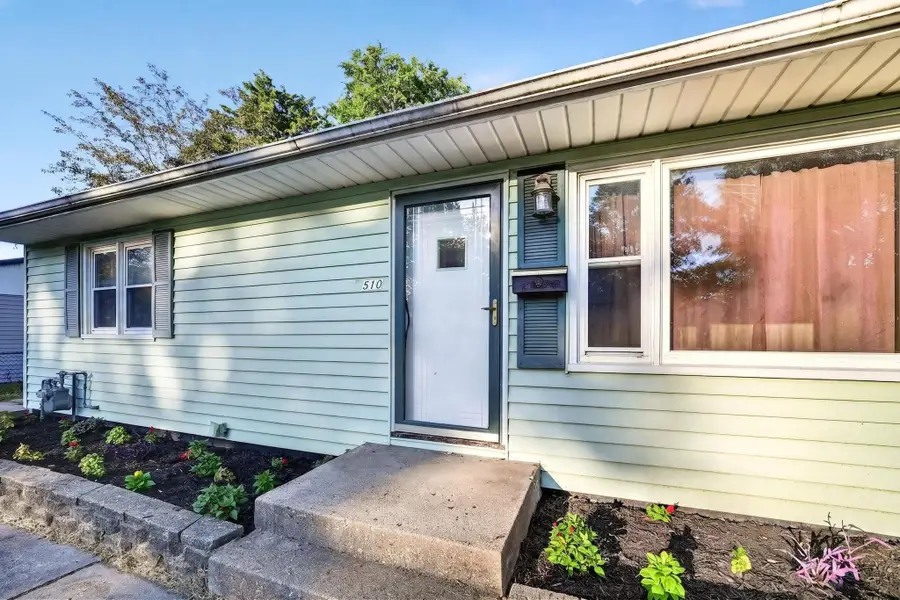 1510 W Winter Drive, Freeport, IL 61032 - #2