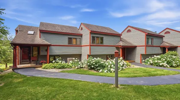 24 Spring Creek Lane, GALENA, IL 61036
