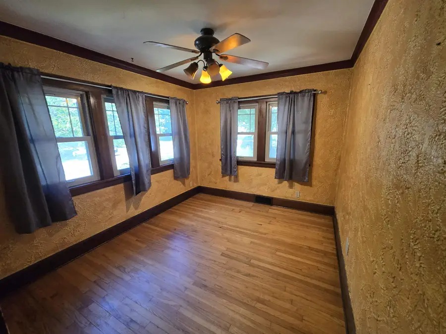 534 St Louis Avenue, Rockford, IL 61104 - #3