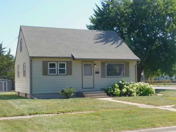 201 Renrose Avenue, LOVES PARK, IL 61111
