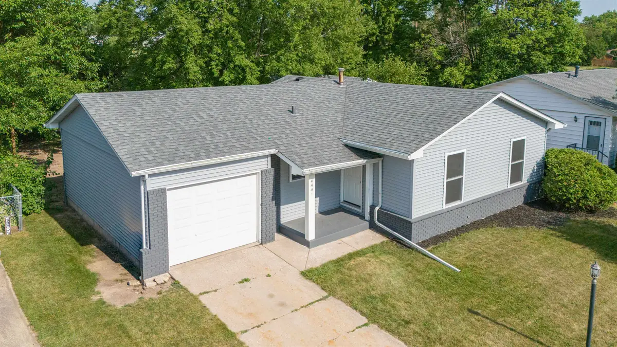 4441 Blackberry Knoll, Loves Park, IL 61111 - #1