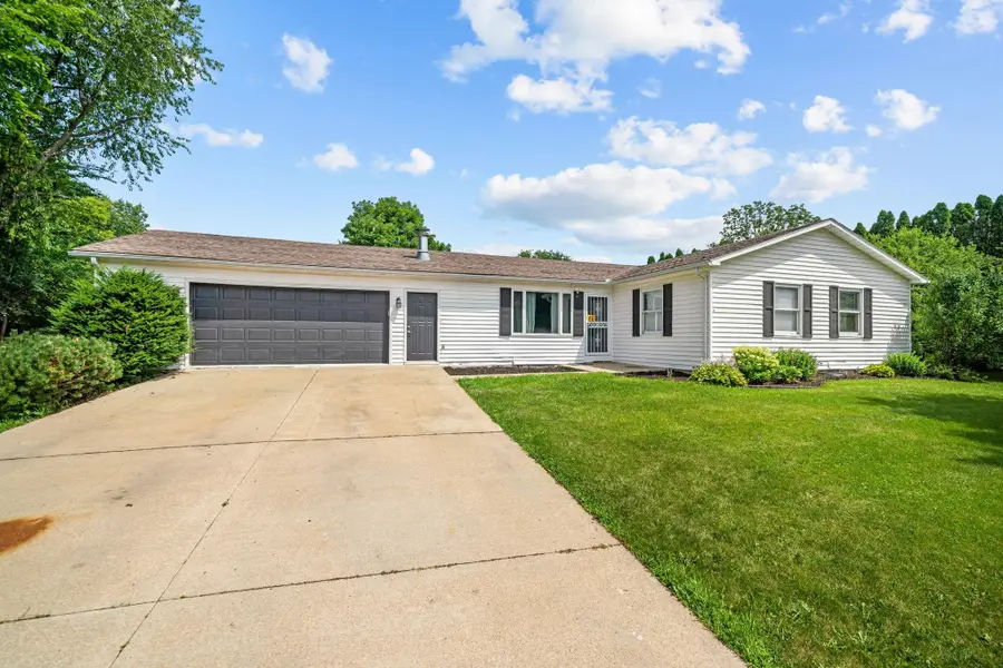 649 Sioux Drive, Freeport, IL 61032 - #2
