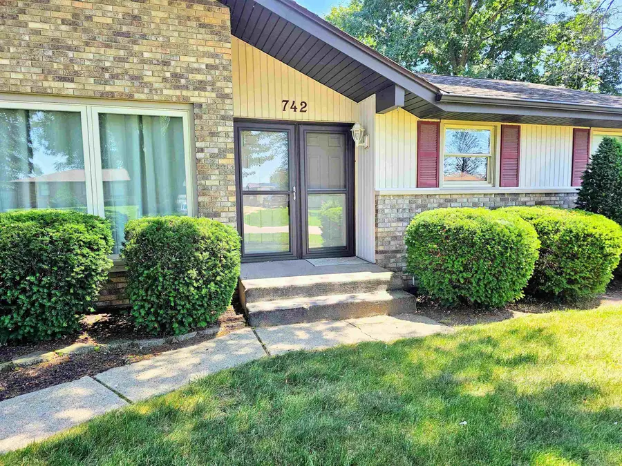 742 Aura Drive, Rockford, IL 61108 - #2