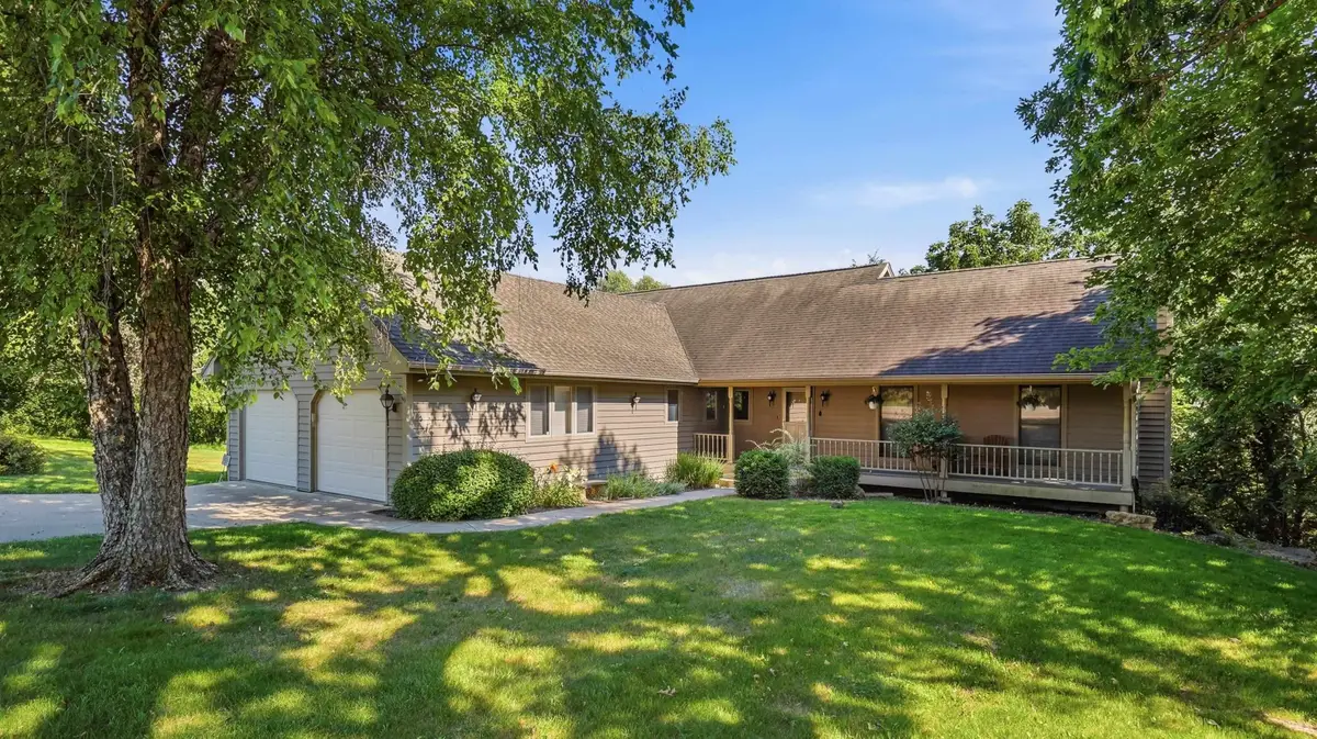 353 W Wachter Road, Galena, IL 61036 - #1
