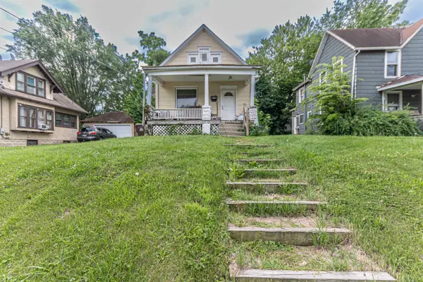 245 W Homer Street, FREEPORT, IL 61032