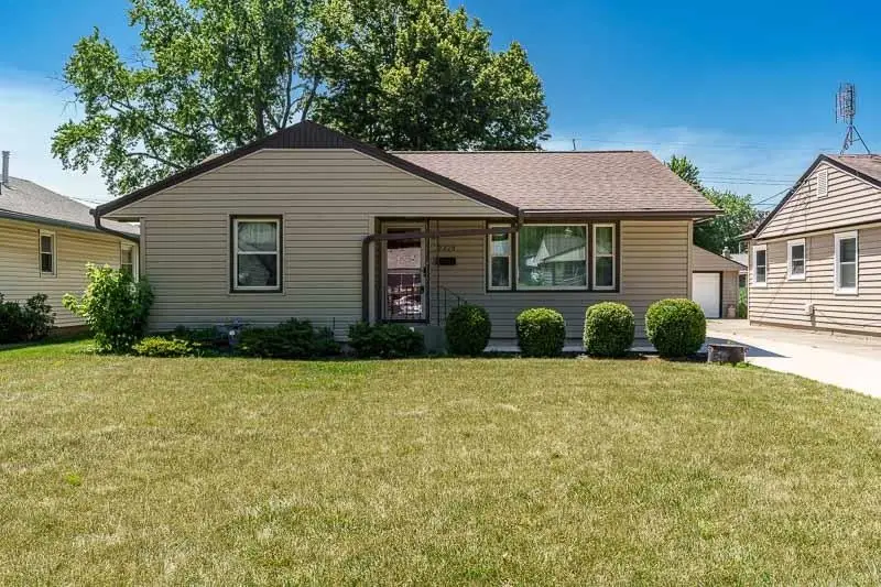 2328 Sharon Avenue, Rockford, IL 61103 - #1