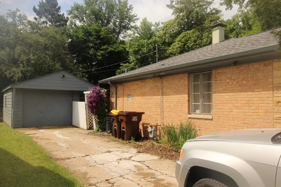 4717 Highcrest Road, Rockford, IL 61107 - #2