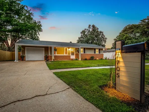7705 Eastmont Avenue, LOVES PARK, IL 61111