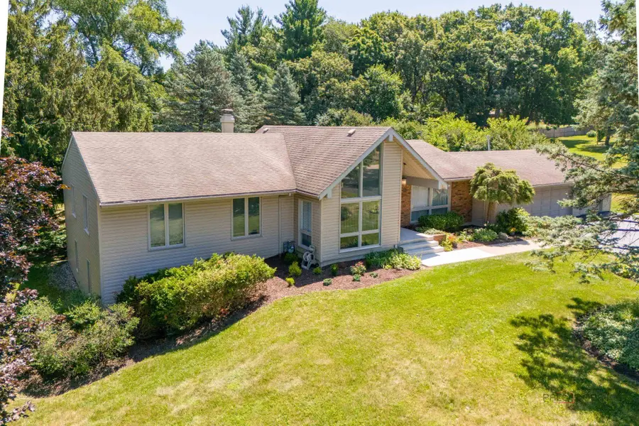 11335 Bayberry Drive, Roscoe, IL 61073 - #2