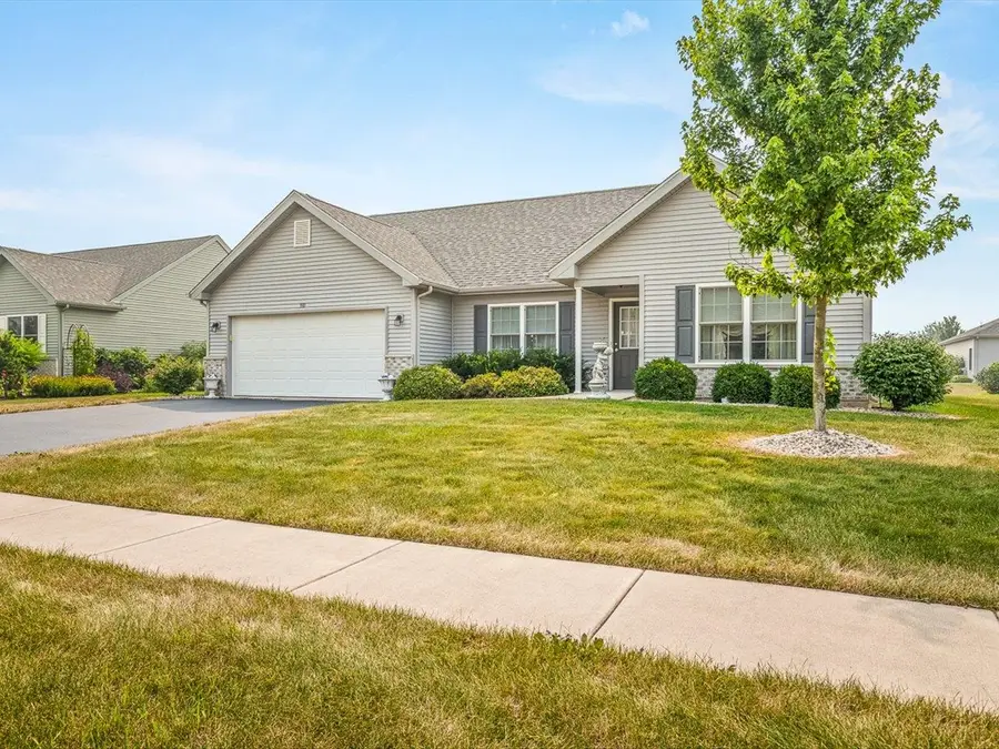 910 Madison Avenue, McHenry, IL 60050 - #2