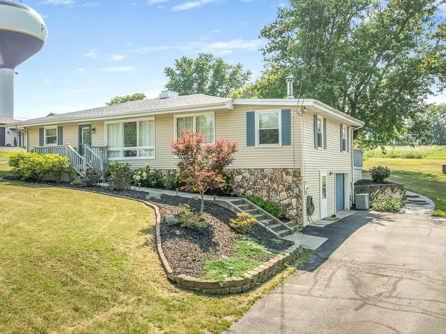 3680 Grove Road, Pecatonica, IL 61063 - #2