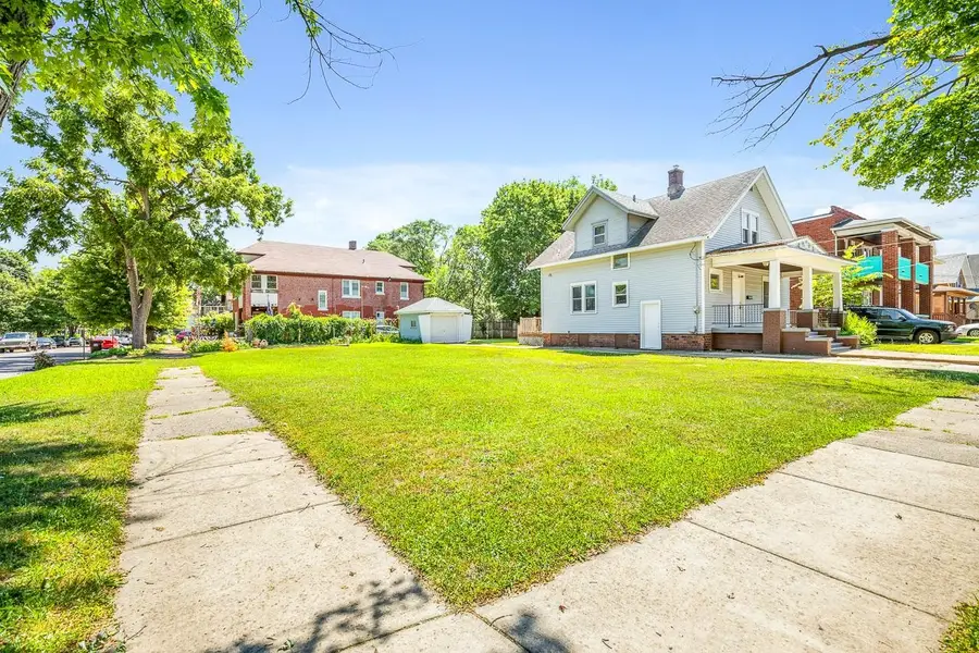 1706 8th Street, Rockford, IL 61104 - #2