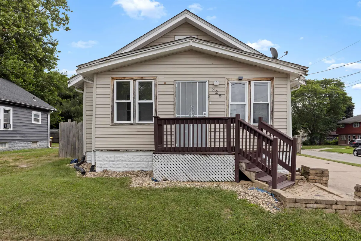 328 Walo Street, Rockford, IL 61101 - #1