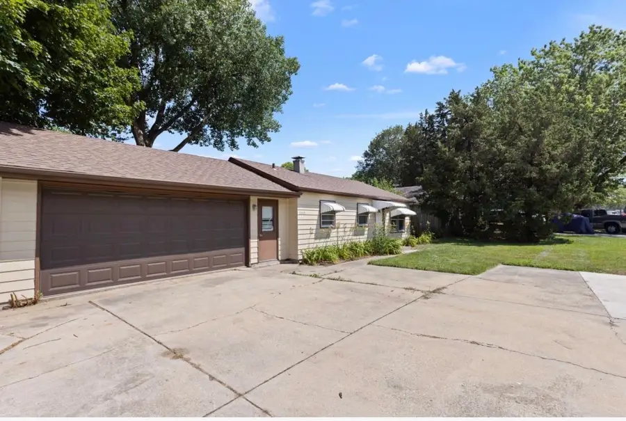 2117 N Alpine, Rockford, IL 61107 - #2
