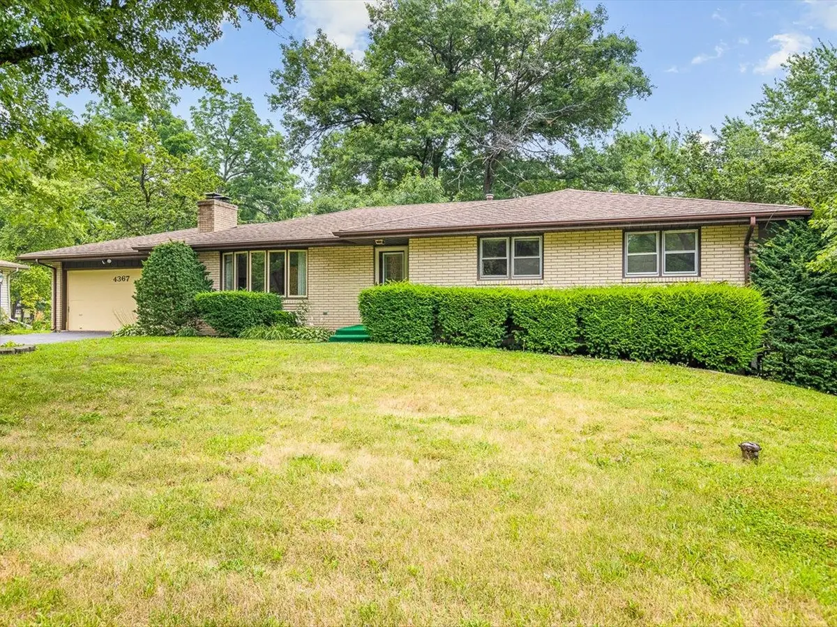 4367 Shorewood Drive, Rockford, IL 61101 - #1