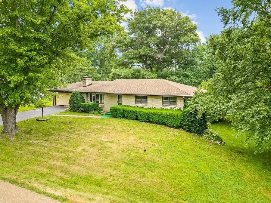 4367 Shorewood Drive, Rockford, IL 61101 - #3
