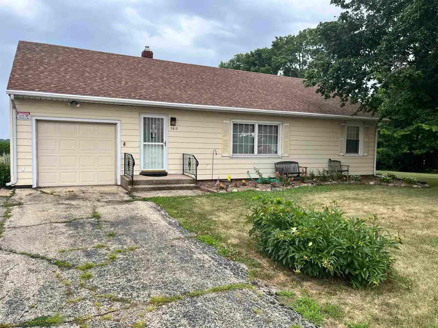 3528 N Central Avenue, Rockford, IL 61101 - #3