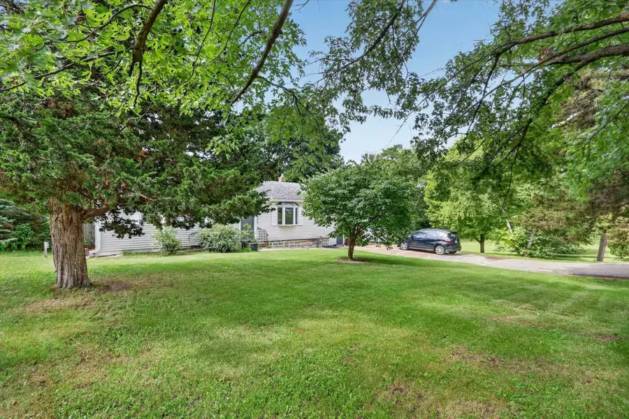 2427 Windsor Road, Loves Park, IL 61111 - #2