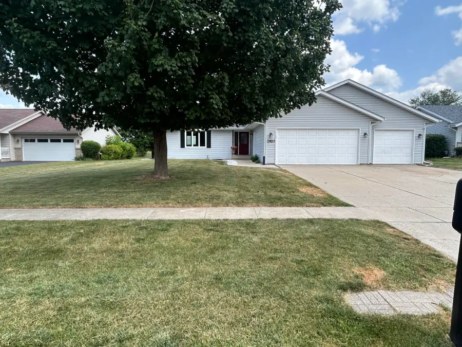 2920 Kregel Drive, Rockford, IL 61109 - #2
