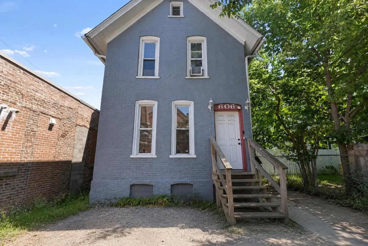 606 S 6th Street, Rockford, IL 61104 - #1