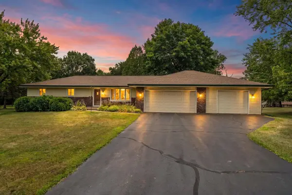 6851 Strong Box Circle, ROSCOE, IL 61073