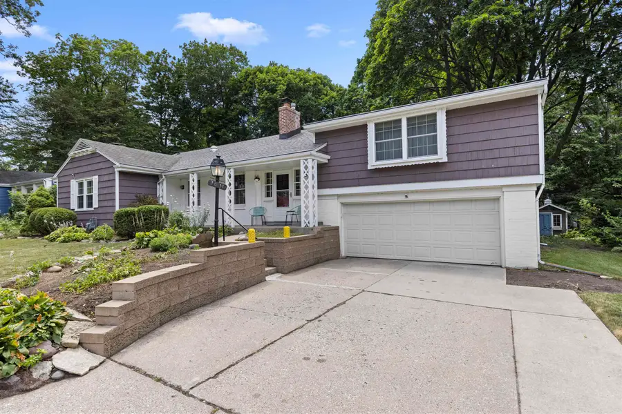 1611 Oakdale Street, Rockford, IL 61108 - #2