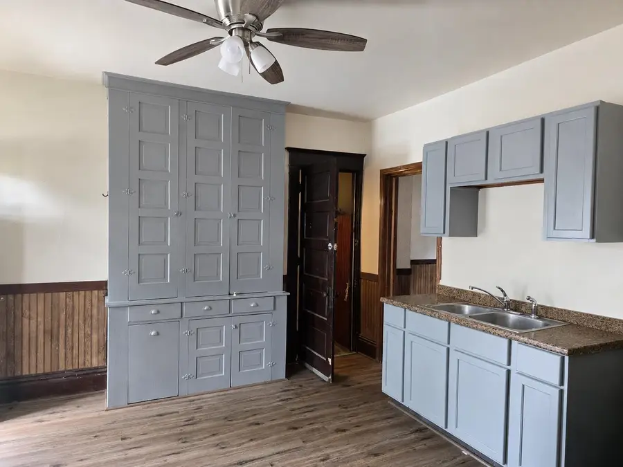 416 Gregory Street, Rockford, IL 61104 - #3