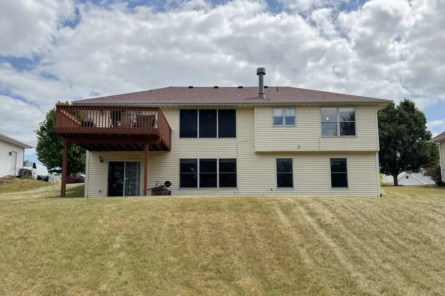 300 Gray Hawk Drive, Machesney Park, IL 61115 - #2