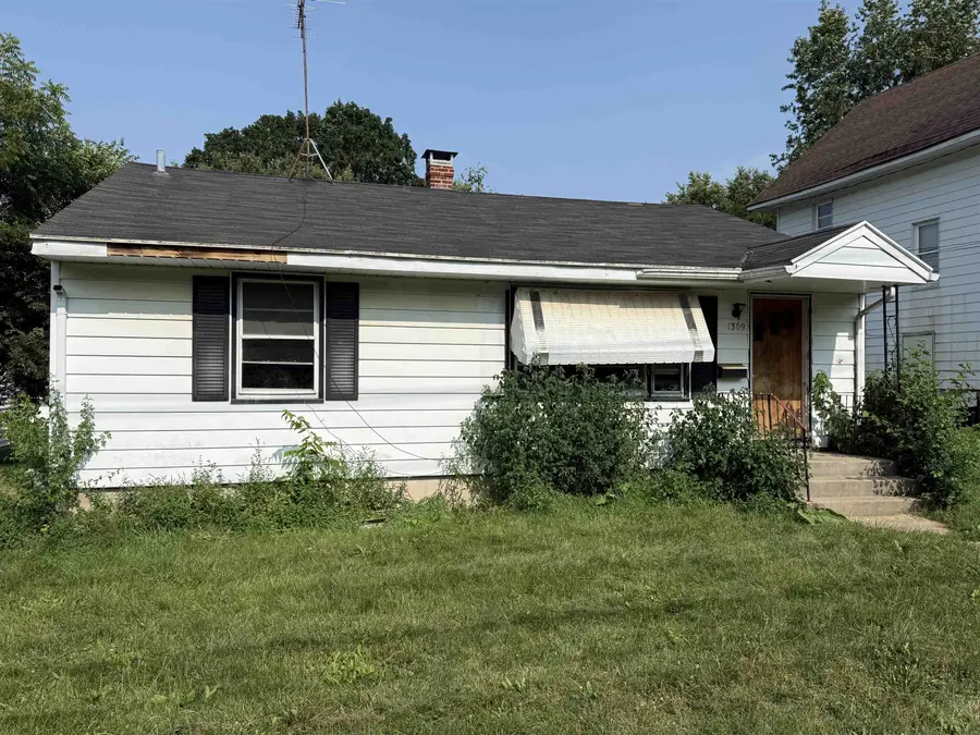 1309 S Float Avenue, Freeport, IL 61032 - #2