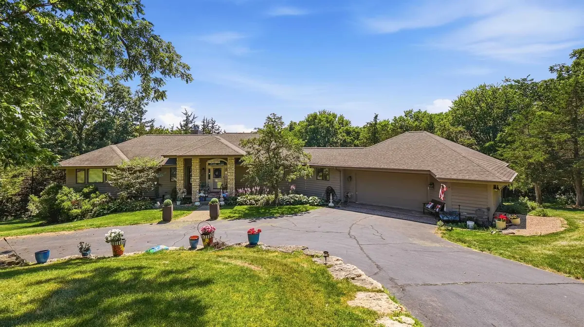 21 Harbor Drive, Galena, IL 61036 - #1