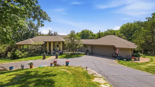 21 Harbor Drive, GALENA, IL 61036