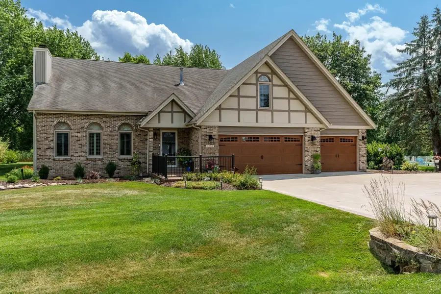 6053 Southdown Lane, Roscoe, IL 61073 - #2