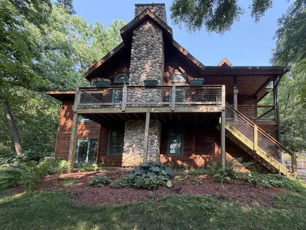 11 Heatherdowns Lane, GALENA, IL 61036