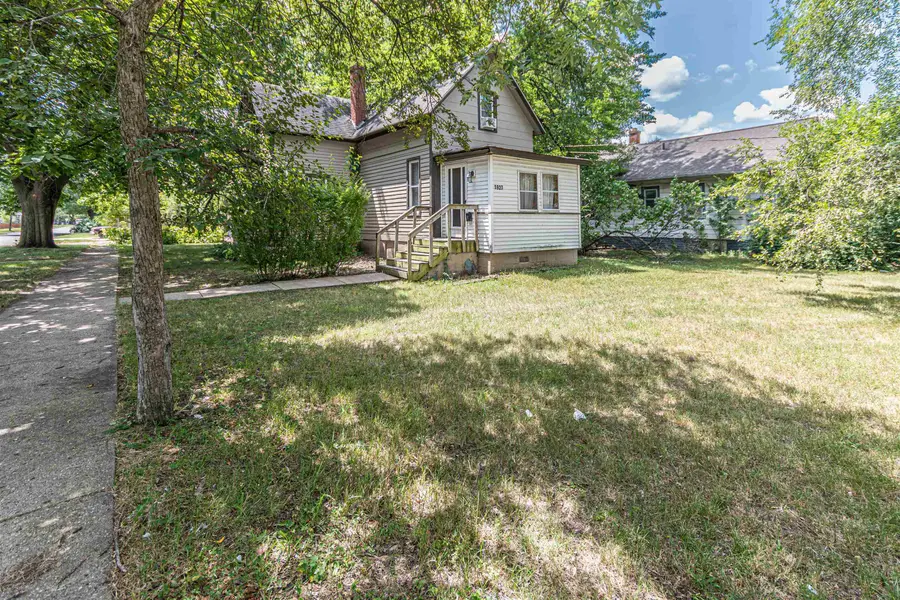 1927 15th Avenue, Rockford, IL 61104 - #2